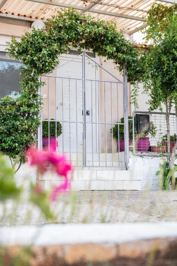 نيا كيوس Sea View Residence المظهر الخارجي الصورة